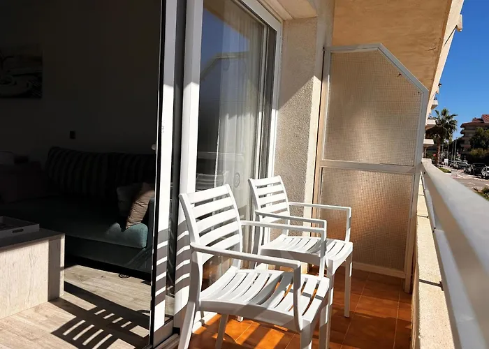 Luminoso Cerca De La Playa Con Piscina Compartida - Es-323-94